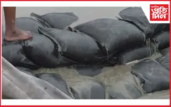 মঙলদৈৰ শাকতোলা নদীৰ ভঙা মথাউৰিৰে নিগৰিছে পানী, আতংকিত গাঁওবাসী