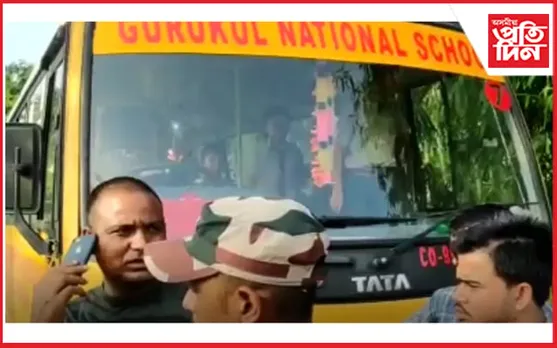 ছাগলী দুৰ্ঘটনাক কেন্দ্ৰ কৰি ছাত্ৰ-ছাত্ৰী কঢ়িয়াই নিয়া বাহন আক্ৰমণ…