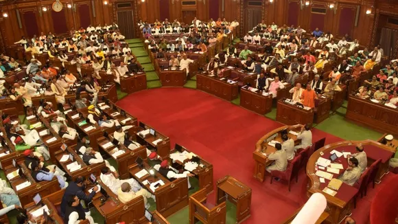 Uttar Pradesh Assembly winter Session LIVE debate over sir cough syrup issues hindi news zxc