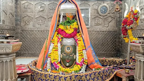 ujjain mp anil firojiya demands mahakal garbhagriha entry for common devotees hindi news zvj