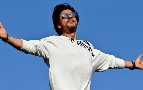 रोमांस और एक्टिंग के किंग शाहरुख खान का जन्मदिन: 59 साल के हुए किंग खान, जानें आज क्या स्पेशल करेंगे SRK