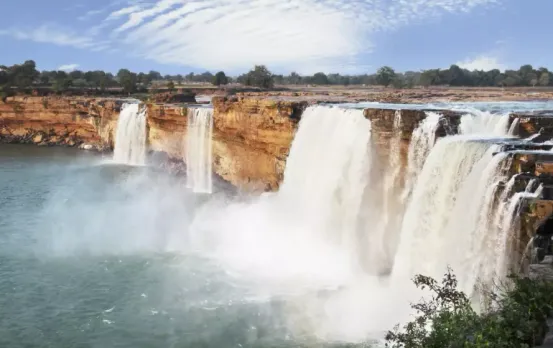 2 दिनों तक नहीं घूम पाएंगे चित्रकोट वाटरफॉल: 17-18 नवंबर को पर्यटकों के लिए रहेगा बंद, जानें क्या है इसका कारण