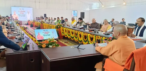 UP Cabinet Decision: प्रयागराज, वाराणसी, आगरा के विकास के लिए जारी होंगे बांड, 2 नए एक्सप्रेस वे को मंजूरी