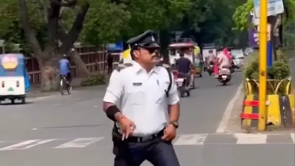 Indore Dancing Police: डांसिंग कॉप Ranjeet Singh लाइन अटैच, इंस्टा पर युवती को भेजा था मैसेज