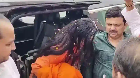 Barabanki Truck And Ertiga Accident: बाराबंकी में अर्टिगा और ट्रक की भीषण टक्कर, मौके पर 6 की मौत, 2 की हालत गंभीर