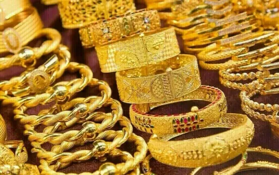 Gold Price Today: लगातार तीसरे दिन महंगा हुआ सोना, चांदी भी 5 हजार रुपए तक महंगी, जानें आपके शहर के लेटेस्ट रेट