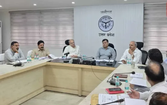 UP Aligarh 845 rural urban development project 2817 crore rupees news zxc