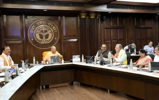 UP Cabinet Meeting 2025 Yogi Adityanath Export Policy sambhal commission report ancestral property registry fees hindi news zxc