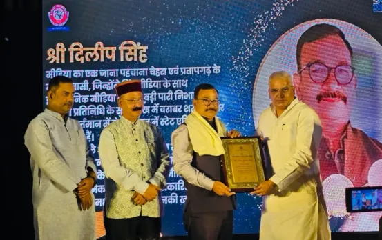 Sewa Shikhar Samman: लखनऊ में सेवा शिखर सम्मान समारोह, समाजसेवा व विभिन्न क्षेत्रों की हस्तियों को किया गया सम्मानित