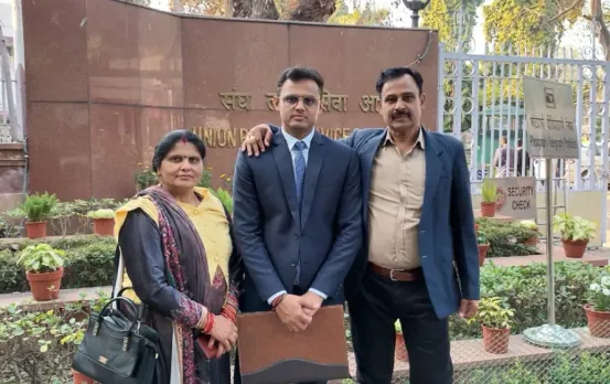 UPSC CSE Result 2024 Meerut Topper Abhnav Sharma AIR 130 rank Update