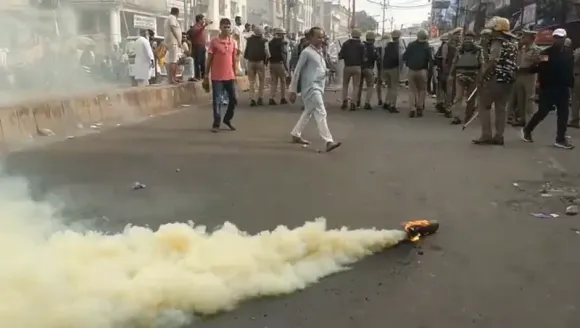 Kanpur Police Mock Drill: नई सड़क पर अचानक आने लगी गोली और बम की आवाज, फिर सड़कों पर उतरा भारी पुलिस बल, देखें वीडियो