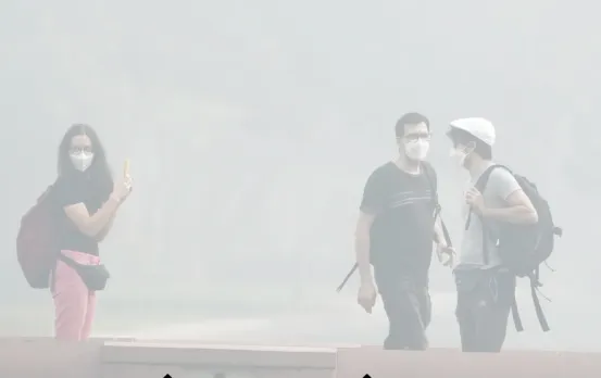 दिल्ली-NCR में GRAP-4 लागू: गंभीर रेंज में AQI, ट्रकों की एंट्री बैन, जानिए क्या हैं पाबंदियां