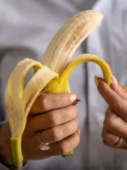 banana side effects hindi news