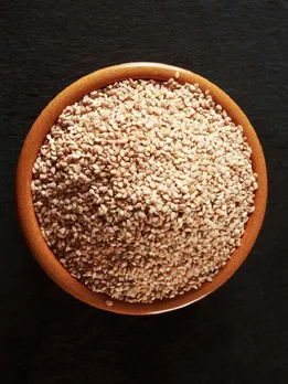 how-to-eat-white-sesame-seeds-daily-1729064012