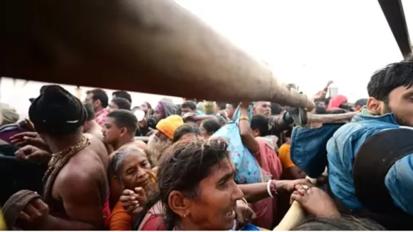 Mahakumbh Stampede: यूपी-एमपी सीमा पर फंसे हजारों की संख्या में वाहन, भीड़ को लेकर सीएम मोहन ने कही ये बात