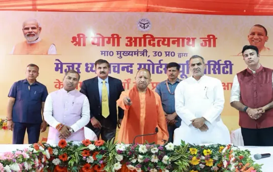 CM YOGI : मेरठ पहुंचे सीएम योगी आदित्यनाथ, खेल विश्वविद्यालय का किया निरीक्षण, काम की गति बढ़ाने के दिए दिए निर्देश
