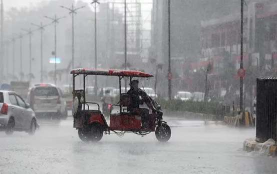 UP Weather Today: होली से पहले बदलेगा यूपी का मौसम, मौसम विभाग का अलर्ट, कई जिलों में बारिश की संभावना