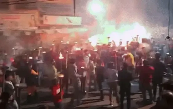 Khandwa News: खंडवा में मशाल जुलूस में भगदड़, 50 से ज्यादा लोग झुलसे, 12 की हालत गंभीर