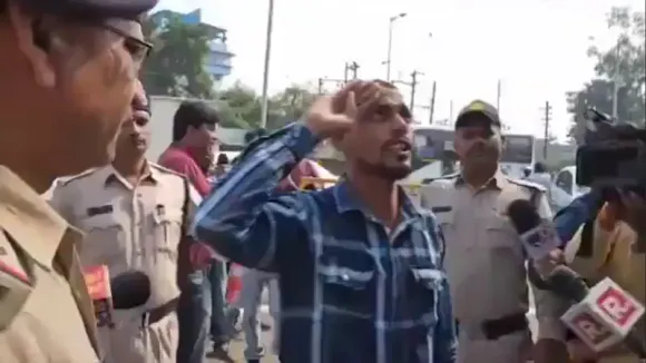 Bhopal Faizan Salute National Flag