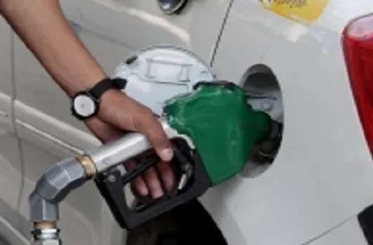Petrol Diesel Price 2020: डीजल के दाम लगातार तीसरे दिन घटे, पेट्रोल स्थिर