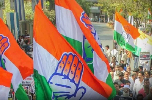 'गांधी मुक्त कांग्रेस होगी या कांग्रेस मुक्त भारत होगा'