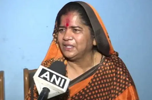 इमरती देवी की फिसली जुबान, बोलीं-'भाड़ में जाए पार्टी', बाद में देनी पड़ी सफाई