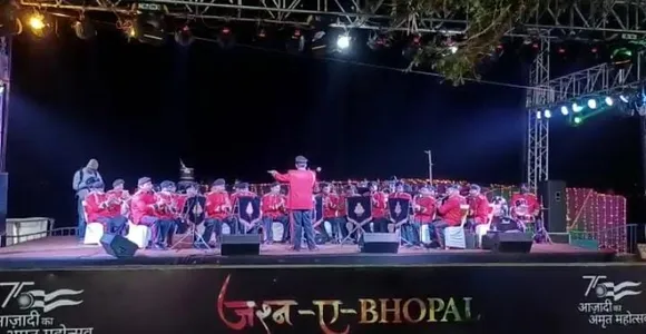 JASHN-E-BHOPAL: नए वर्ष के पहले बोट क्लब में दिखा खुशनुमा रंग