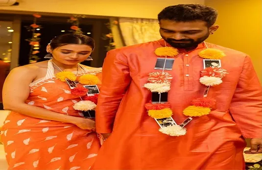 Wedding Bells: एक-दूसरे के हुए सिंगर Shalmali और ब्वॉयफ्रेंड Farhan Sheikh, लोगों को भायी सादगी वाली शादी, देखें Photos