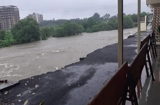 भोपाल के नदी नाले उफान पर,थाना के अंदर तक घुसा पानी, कई गांव से टूटा सम्पर्क मार्ग