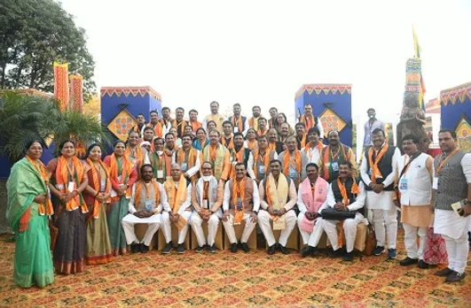 Indore Bjp Meeting : बीजेपी की नई कार्यकारिणी बैठक, भाजपा नेता बोले, कांग्रेस के नेता ही कांग्रेस को कर रहे बर्बाद