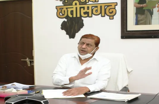 वन मंत्री अकबर ने की भूमि के पट्टा वितरण की समीक्षा