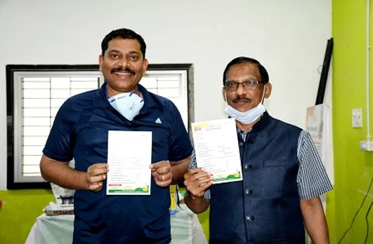 Chhattisgarh corona vaccine : प्रदेश के कई जिलों के कलेक्टरों ने लगवाई कोरोना वैक्सीन