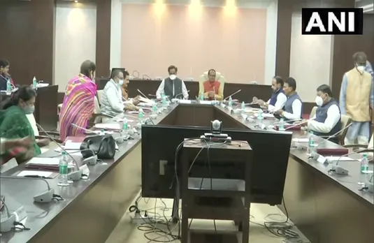 CM Shivraj Sing Chouhan : एक्शन में सीएम, नए केसों की कॉन्ट्रैक्ट ट्रेसिंग के निर्देश, एयरपोर्ट और रेलवे स्टेशन पर होगी टेस्टिंग