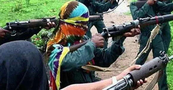 बीजापुर में नक्सलियों ने जन आंदोलन लगाकर 4 ग्रामीणों को उतारा मौत के घाट