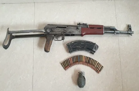 Jammu Kashmir: सुरक्षाबलों को मिली बड़ी कामयाबी, अवंतीपोरा में अल-बदर के 4 आतंकियों को किया गिरफ्तार