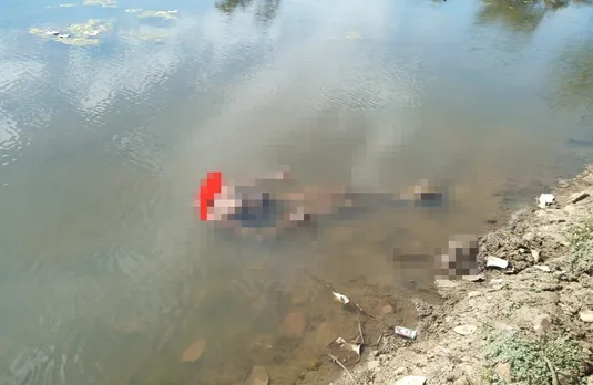 Neemach: तालाब में मिली युवक की सिर कटी लाश, पुलिस ने किया मामला दर्ज