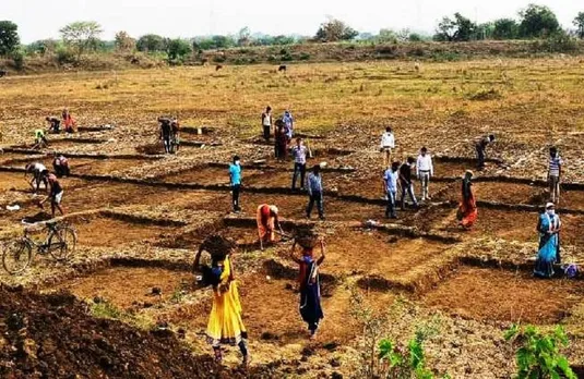 छत्तीसगढ़ ने मनरेगा में बनाया एक और रिकॉर्ड, इस साल अब तक 5.54 लाख परिवारों को मिला काम