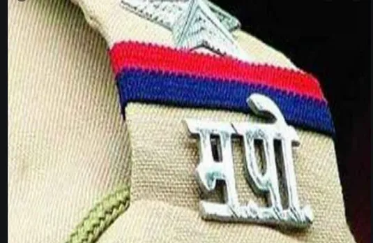 नर्सों के साथ पुलिस की बदतमीजी! टीआई ने कहा- ‘जूते खाकर मानोगी क्या?'