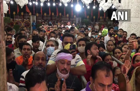 Sawan 2021: सावन के दूसरे सोमवार पर मंदिरों में उमडा जनसैलाब, जानें अलग अलग जगहों के हाल.....