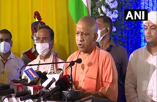 CM Yogi Adityanath: प्रदेश 'माफिया और मच्छरों' से मुक्त होकर लिख रहा विकास की एक नई गाथा- सीएम