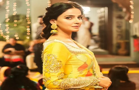 Saba Qamar: हिंदी मीडियम फेम अभिनेत्री के खिलाफ पाकिस्तान की अदालत ने जारी किया गिरफ्तारी वारंट