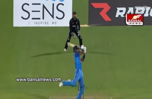 IND VS NZ T20: हार्दिक पांड्या ने एक टांग पर खड़े होकर जड़ा जबरदस्त छक्का, दर्शक हैरान, देखें वीडियो