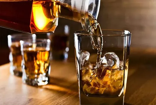 Alcohol Ban: दुनिया का एक देश जहां पर शराब पीने पर दी जाती है फांसी, जानिए इसके बारे में