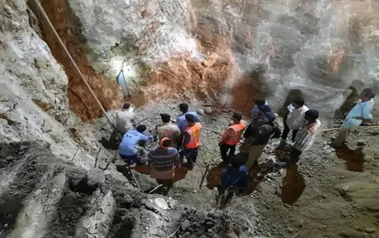 Alirajpur Borewell News: अलीराजपुर में बोरवेल में गिरे 5 साल के मासूम की मौत, 5 घंटे चला रेस्क्यू ऑपरेशन