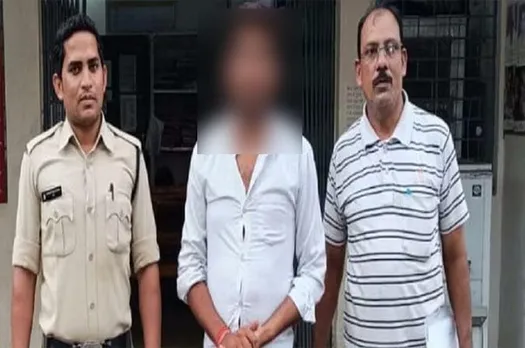CG News: खुद को बड़ा अधिकारी बताकर ब्लैकमेल करने वाला आरोपी गिरफ्तार, ये है पूरा मामला