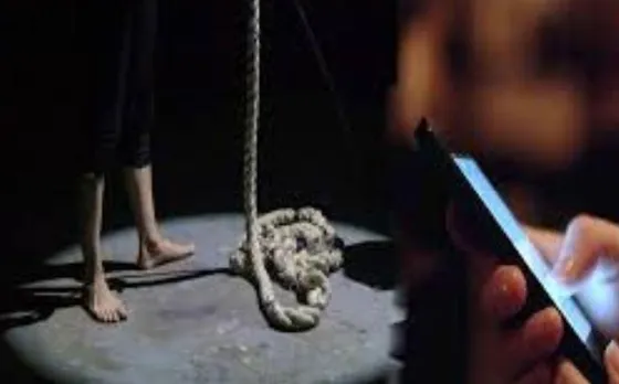 9वीं की छात्रा ने की आत्महत्या: मां ने मोबाइल पर गेम खेलने से टोका, 14 साल की बेटी ने लगा ली फांसी