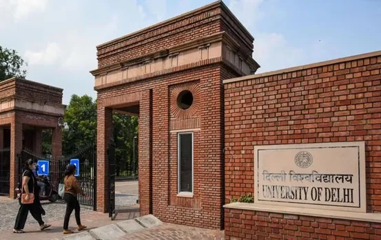 DU Weekend Vacation: वायु प्रदूषण के चलते शीतकालीन अवकाश की घोषणा, जानें कब से कब तक रहेगी छुट्टी