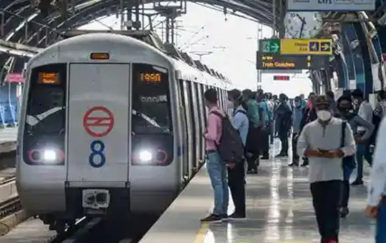 Delhi Metro: नांगलोई स्टेशन पर अचानक गिरा शख्स, CISF के जवान ने ऐसे बचाई जान, देखें वीडियो