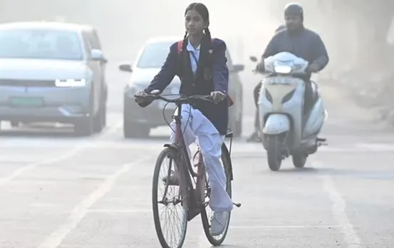 Delhi School Reopen: राजधानी में फिर से खुले स्कूल, एक सप्ताह तक आउटडोर खेल गतिविधियों पर लगेगी पाबंदी