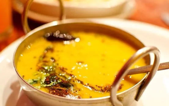 Dhabe Style Tadka Dal: घर पर ऐसे तैयार करें ढाबा स्‍टाइल तड़के वाली दाल, स्‍वाद हो जाएगा दोगुना, नोट करें आसान रेसिपी